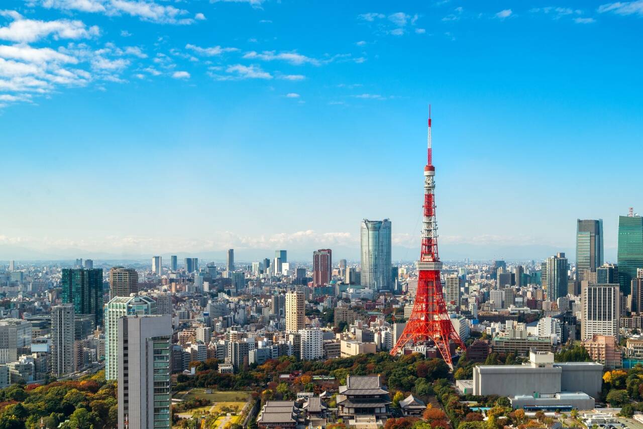 Dag_14_of_15_Tokyo_shutterstock_609313106_(Large)