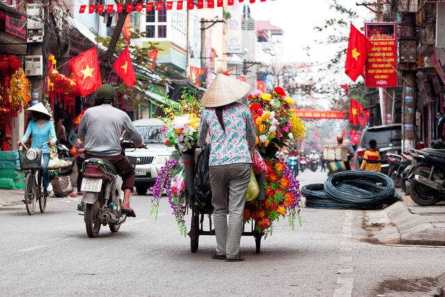 Hanoi_-_shutterstock_132573962